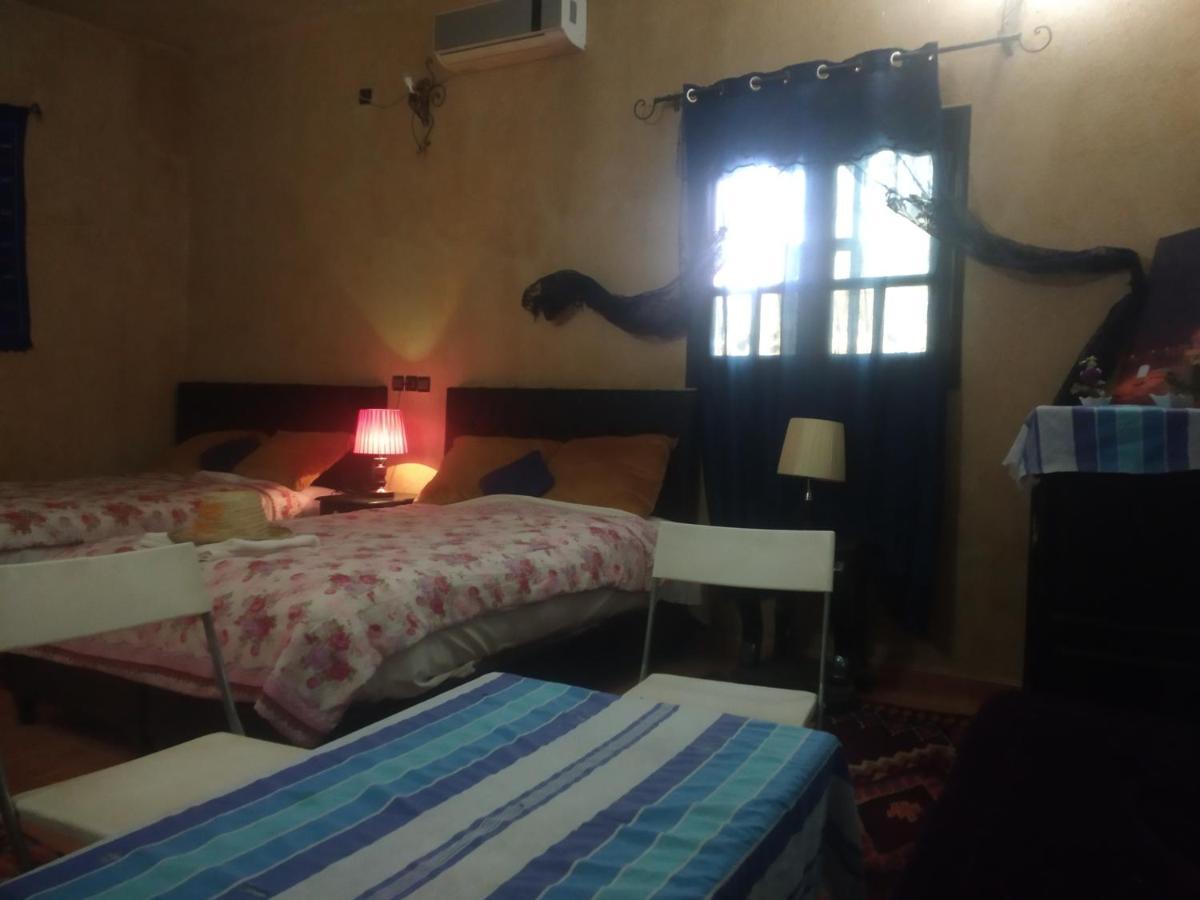 Maison Riad Tamarighte Merzouga Bagian luar foto