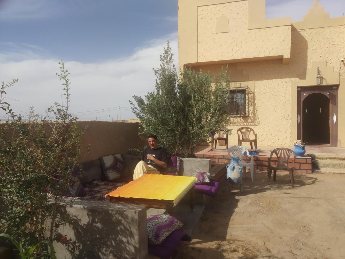 Maison Riad Tamarighte Merzouga Bagian luar foto
