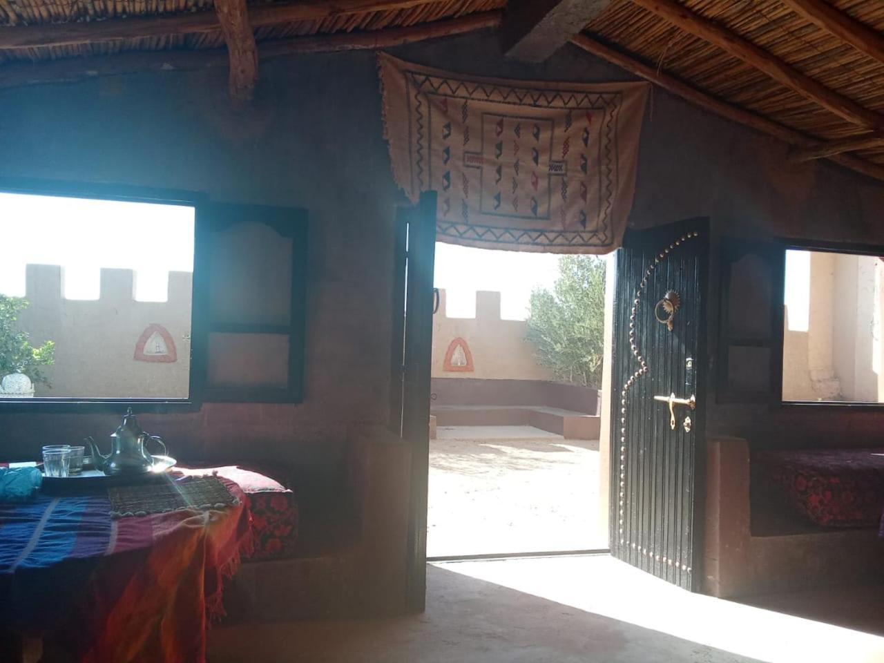 Maison Riad Tamarighte Merzouga Bagian luar foto